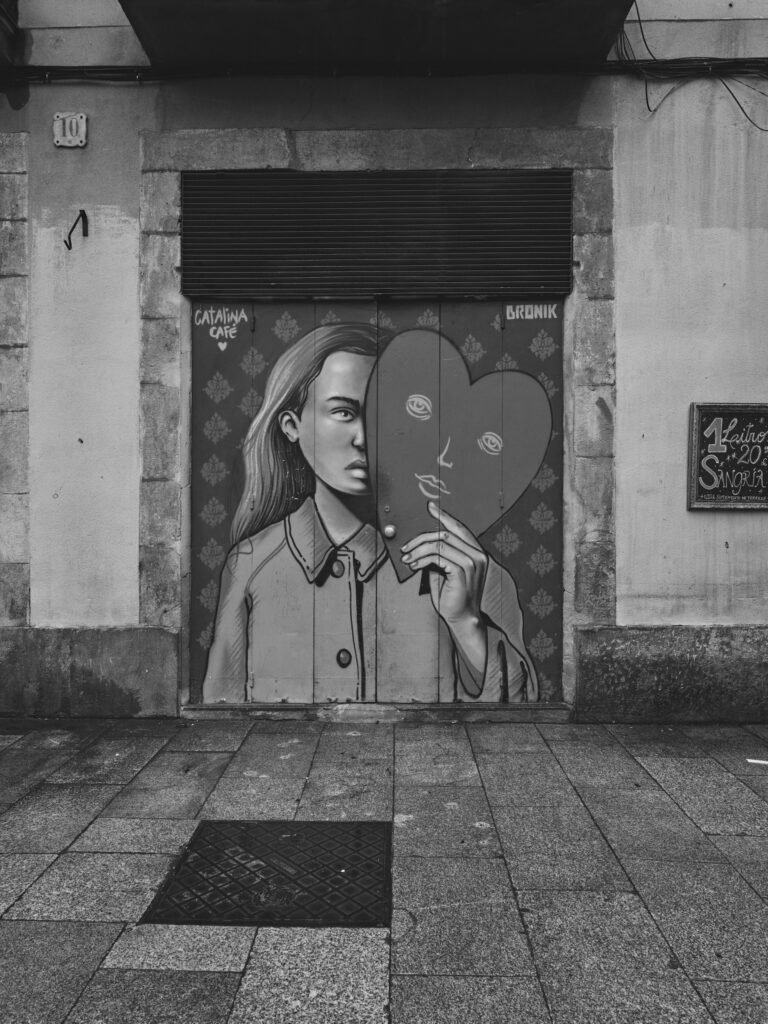 Portrait extérieur lumière dorée Barcelone - photographe Romain Menut